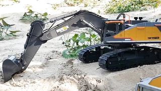 RC Excavator Huina