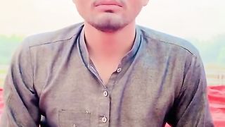 دو سے دو نکالو اور باقی کیا بچتا ہے