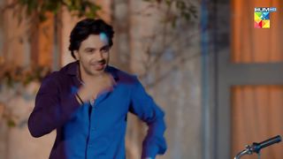 Nimra Ko Apne Asli Daku Ka Pata Chala.....! #samikhan #maheensiddiqui - Dooriyan - HUM TV.