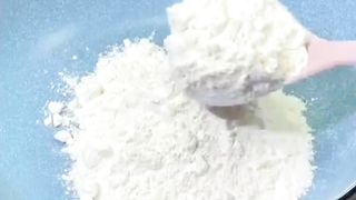 Making cake 22