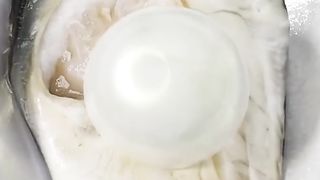 How Do Oysters Make Pearls? ????
