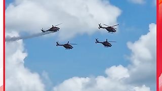 মুগ্ধ করল সারাং হেলিকপ্টার!