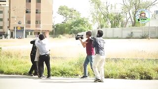 |_Reporter_VS_Reporter_Prank_|_By_Nadir_Ali_&_Team_in_|_P4_Pakao