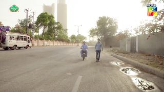 Thoray Se Paisay De Dou Sahab...! #hinaaltaf #junaidkhan - Nijaat - HUM TV.