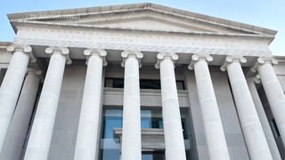 Couple pursuing IVF anxious after Alabama ruling