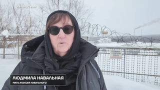 Russia refuses to turn over Alexei Navalny's body, family says