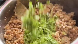 World Most Spiciest Chole Kulche In Agra - Agra Street Food #shorts #youtubeshorts #streetfood