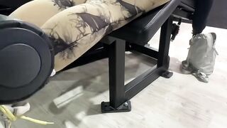 Big booty gym girl
