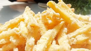 Kentang goreng kriuk - Fre ch fries