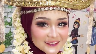 Pakaian khas lampung tengah ????