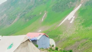 Kashmir Ki Vadion ma