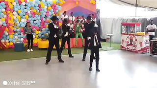 O melhor de Angola-canigginho MICHAEL JACKSON