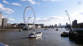 "Yacht Vista: A Luxury Seafaring Experience"