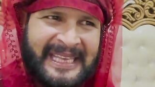 Giving Invitation of wedding To PhuPhis