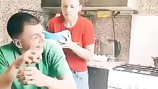 Барчага яхши кайфият хамрох булсин