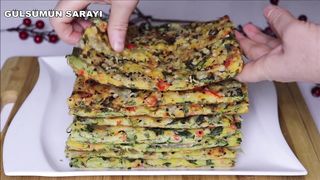 A TRAY WITH 4 SPOONS OF FLOUR / NO Dough. YUFKA AÇMAK Y. EAT THE BALL