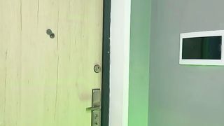 Shunchaki gul beradimi yoki bir sababi bormi