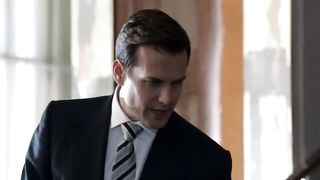 Harvey is Reunited with His  Harvard Classmate | Suits