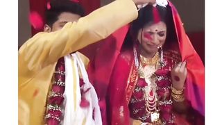 Aurat after marrying her Pasandida Mard-- Funny memes...