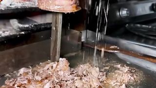 ???? DÖNER BETWEEN BREAD