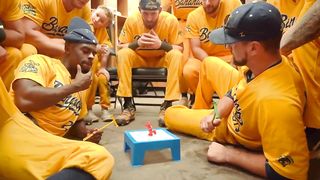 The Best Game of “Don’t Break the Ice” You’ve Ever Seen - Savannah Bananas.