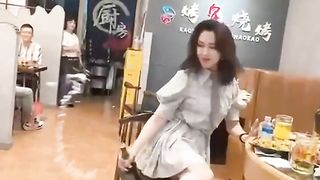 The girl effectively opened a bottle of beer