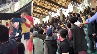 Danny Morrison Nak Da Koka Dance For Imran Khan And PTI Support Malkoo Slogans During PSL Match #pti.