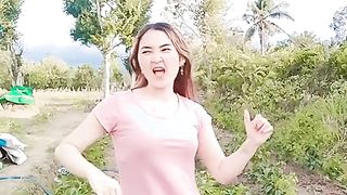 Goyang di kebun
