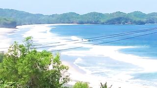 Jalan pesisir pantai pacitan