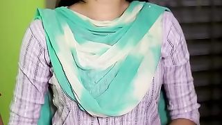 बचपन का प्यार निकली कामवाली