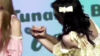 How to make a snake with your hands