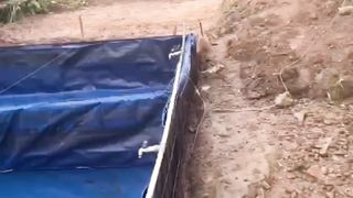 Proses pelebaran lahan untuk penambahan jumlah kolam
