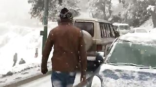Muree snowfall ❄️ ymmmy weather