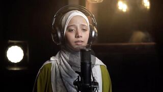 Beautiful Quran recitation by girl