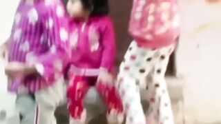 Little kid dance very amazing i like it
