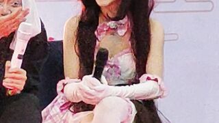 This Cosplayer Just so Gorgeous and Beautiful