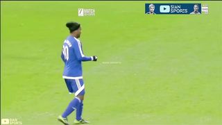 REENCONTRO DAS LENDAS COM RONALDINHO E BECKHAM FAZENDO JOGADAS MAGICAS EM PARTIDA NA INGLATERRA