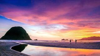 the beauty of the sunset on the sea