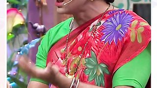 Raveena जी का fitness formula हैं खुश रहना #shorts #Raveena #activelife #Tkss.
