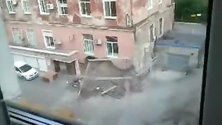 Рухнул жилой дом во Владивостоке.