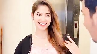 Koun koun free hai