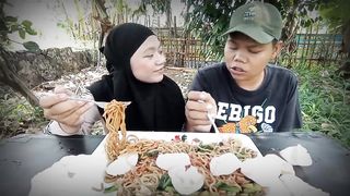 NURUL GUGUP DI TONTON BOCIL || MUKBANG MIE AYAM LANGGANAN