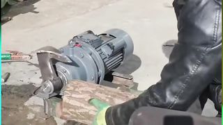 220 Volt Wood Splitting Machine