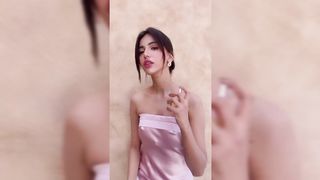 Pakistani Model Girl Azbia Khan