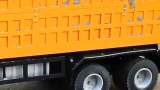 RC dump trucks
