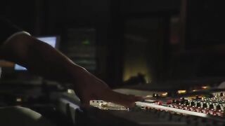 Apologize - Timbaland ft One Republic (MV)