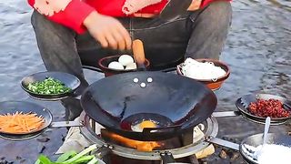 The man Chineses cooking