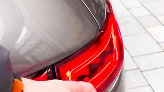 THE BEST COMPACT LUXURY CROSSOVER