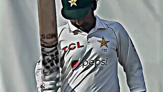 Sarfaraz ahemd is on charge in test match