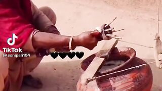 Kachey mokan sachey log